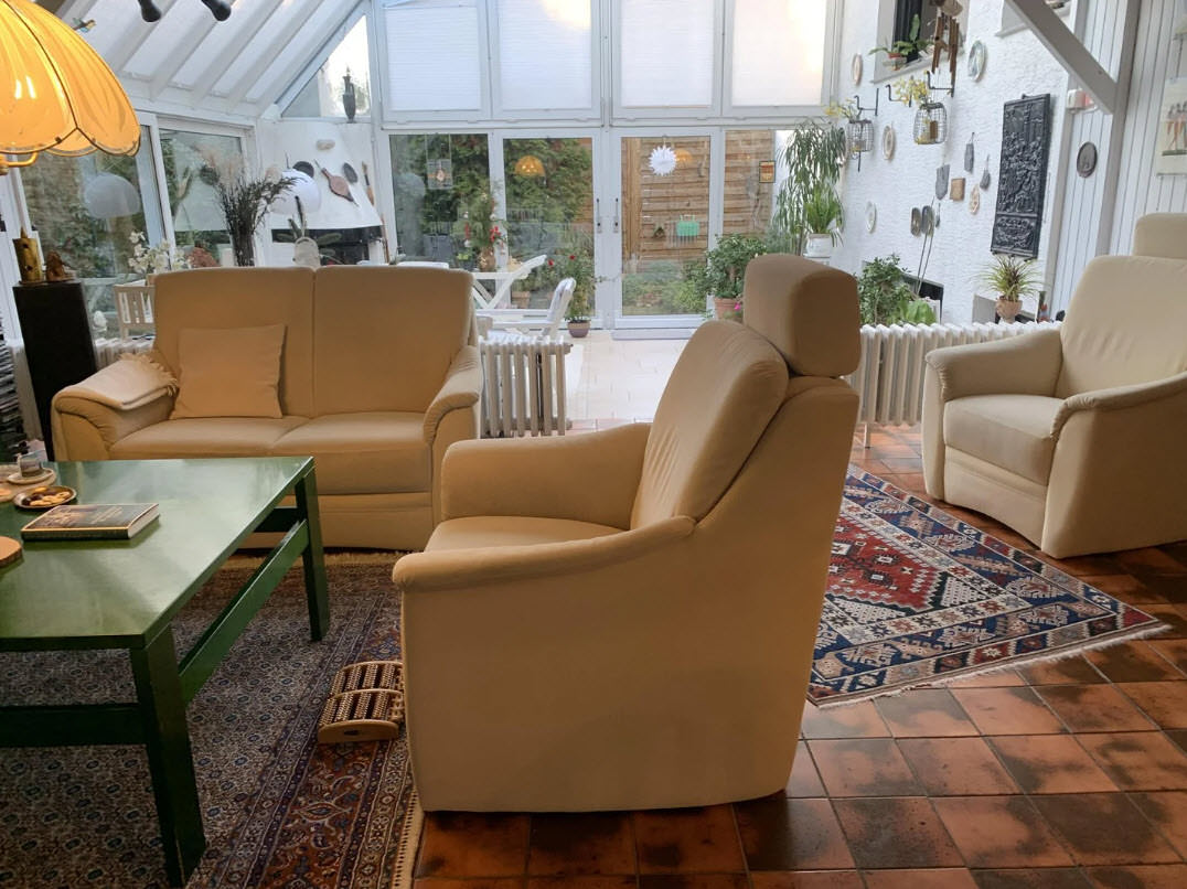 Wohnen im Wintergarten - EFH mit zwei Parkplätzen - Provisionsfrei
